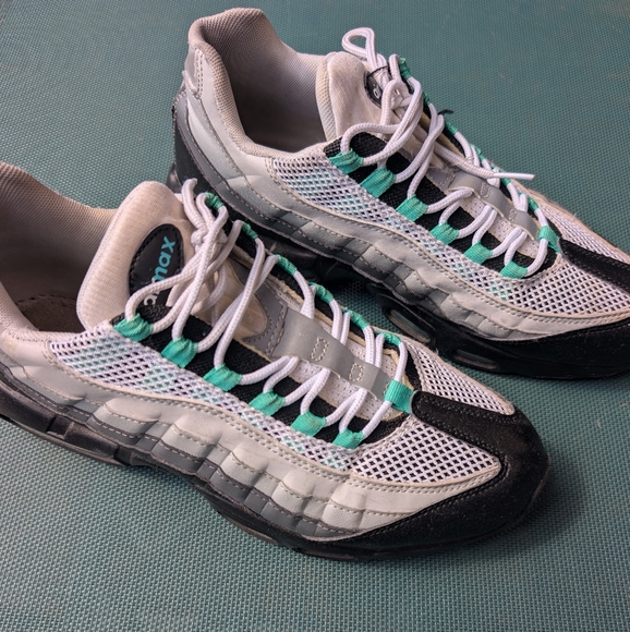 Nike Women Air Max 95 (black / stadium green-pearl grey Size 11 - Picture 1 of 7